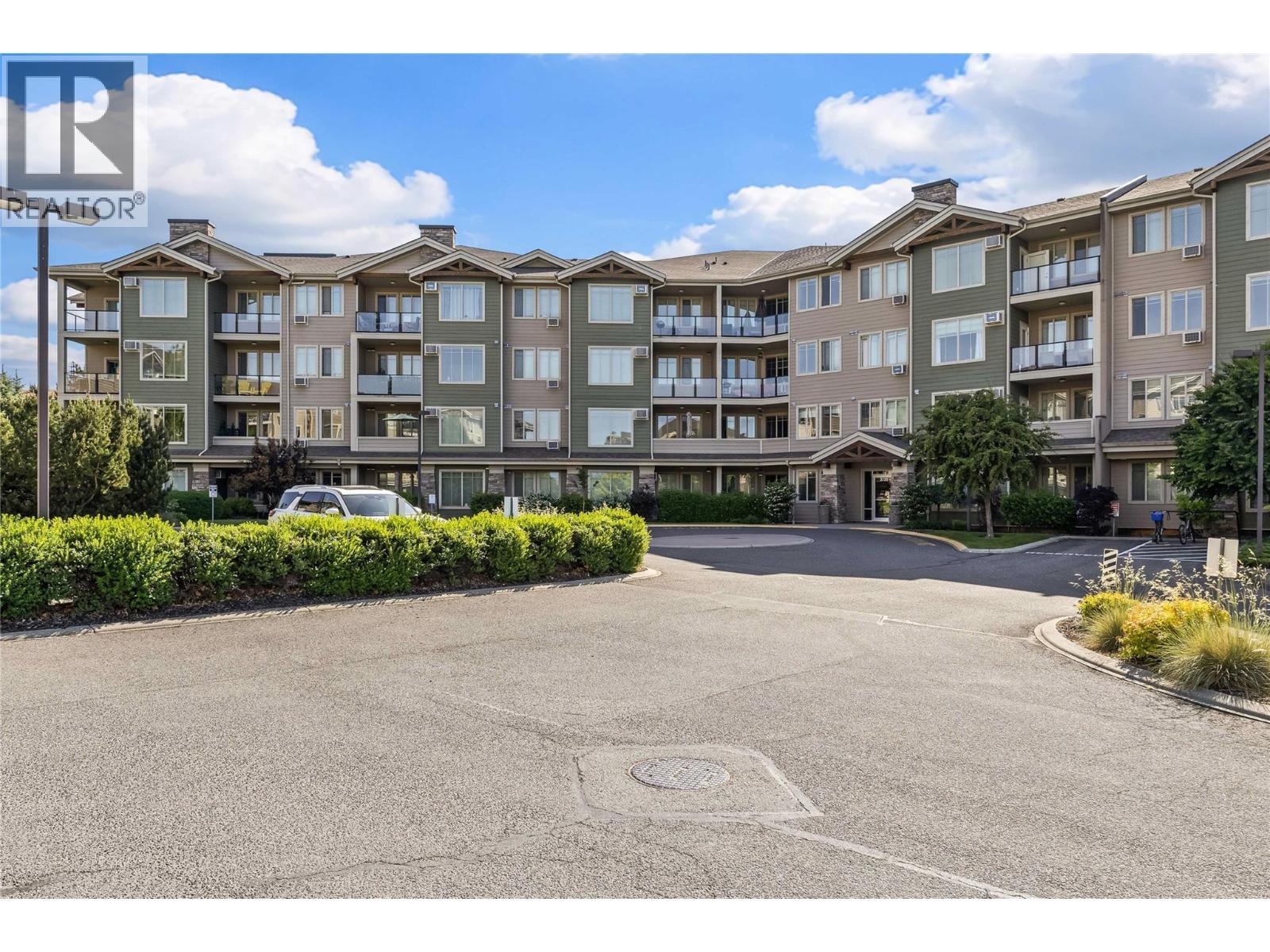 3735 at Mission Meadows - 3735 Casorso Road Unit# 410, Kelowna, BC - Outdoor With Facade