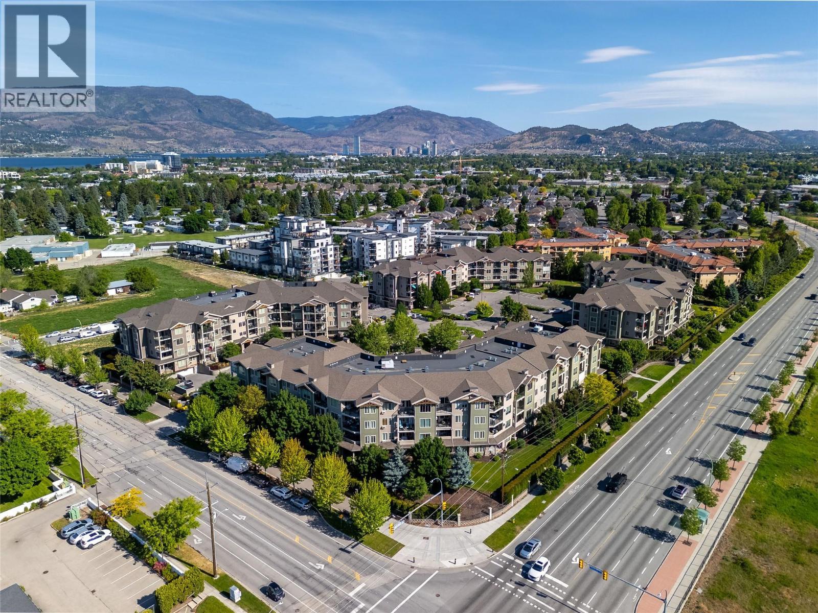 Lower Mission - Gordon Dr & Casorso Rd - 3735 Casorso Road Unit# 410, Kelowna, BC - Outdoor With View