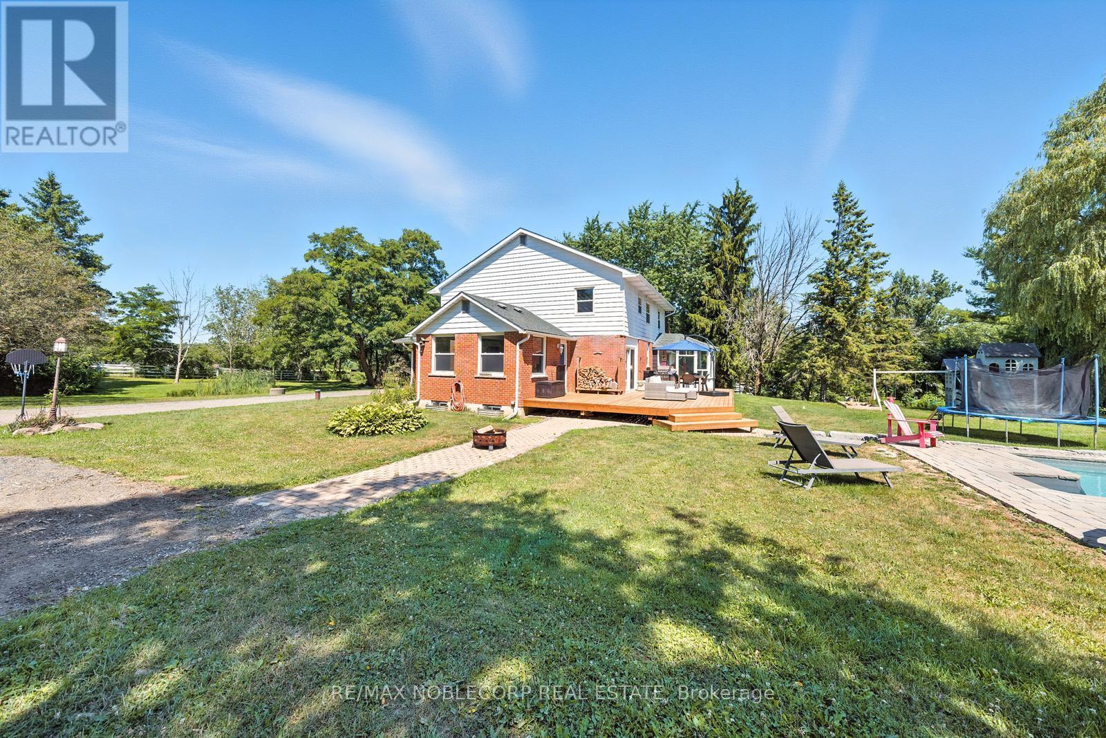 2037 15Th Side Road, New Tecumseth, ON - Outdoor