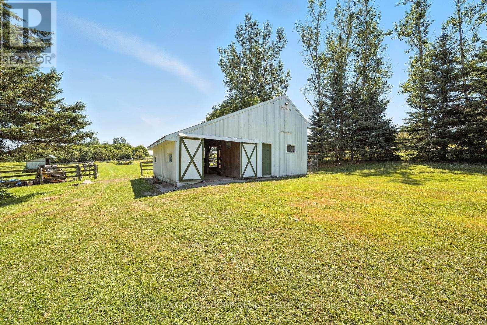 2037 15Th Side Road, New Tecumseth, ON - Outdoor