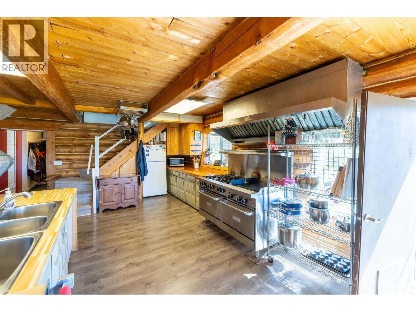 1000 Tachie Road, Fort St. James, BC - Indoor Photo Showing Kitchen With Double Sink