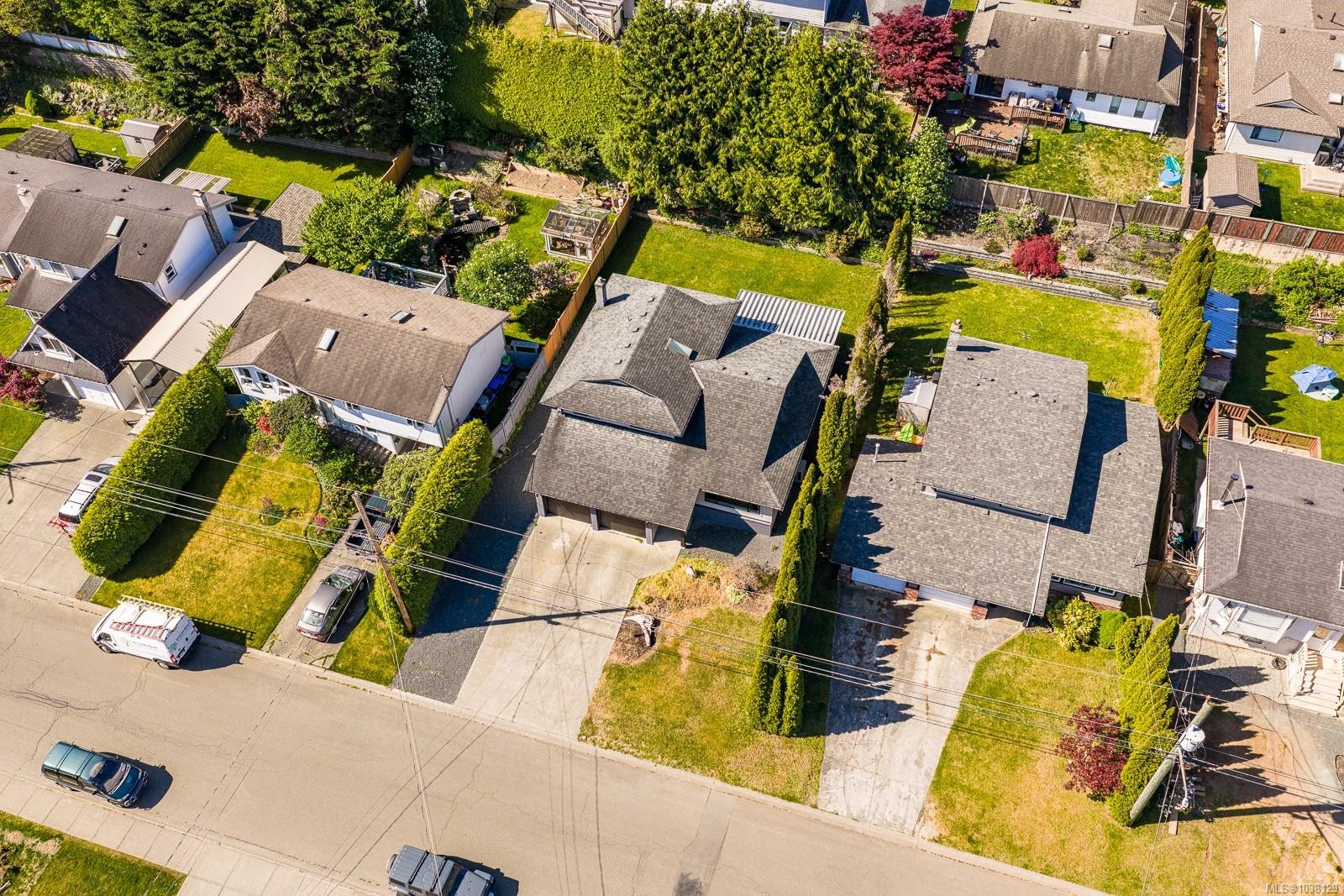 1732 Penfield Rd, Campbell River, BC