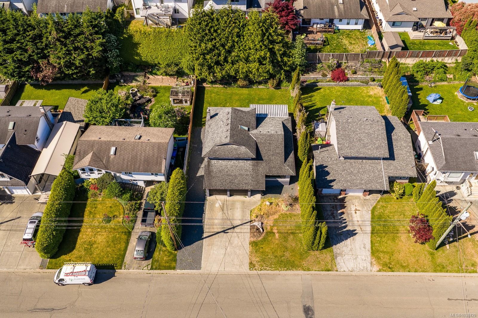 1732 Penfield Rd, Campbell River, BC