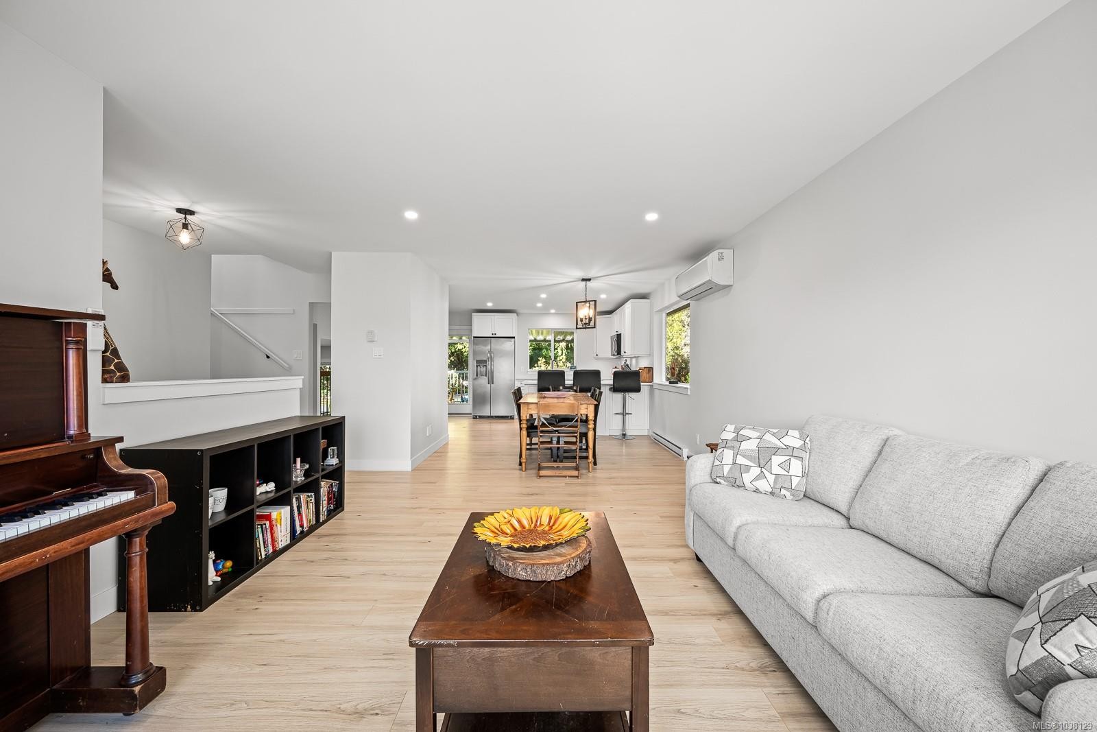 1732 Penfield Rd, Campbell River, BC