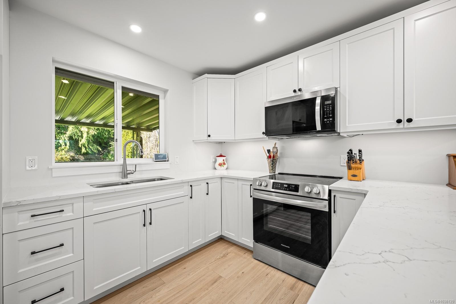 1732 Penfield Rd, Campbell River, BC