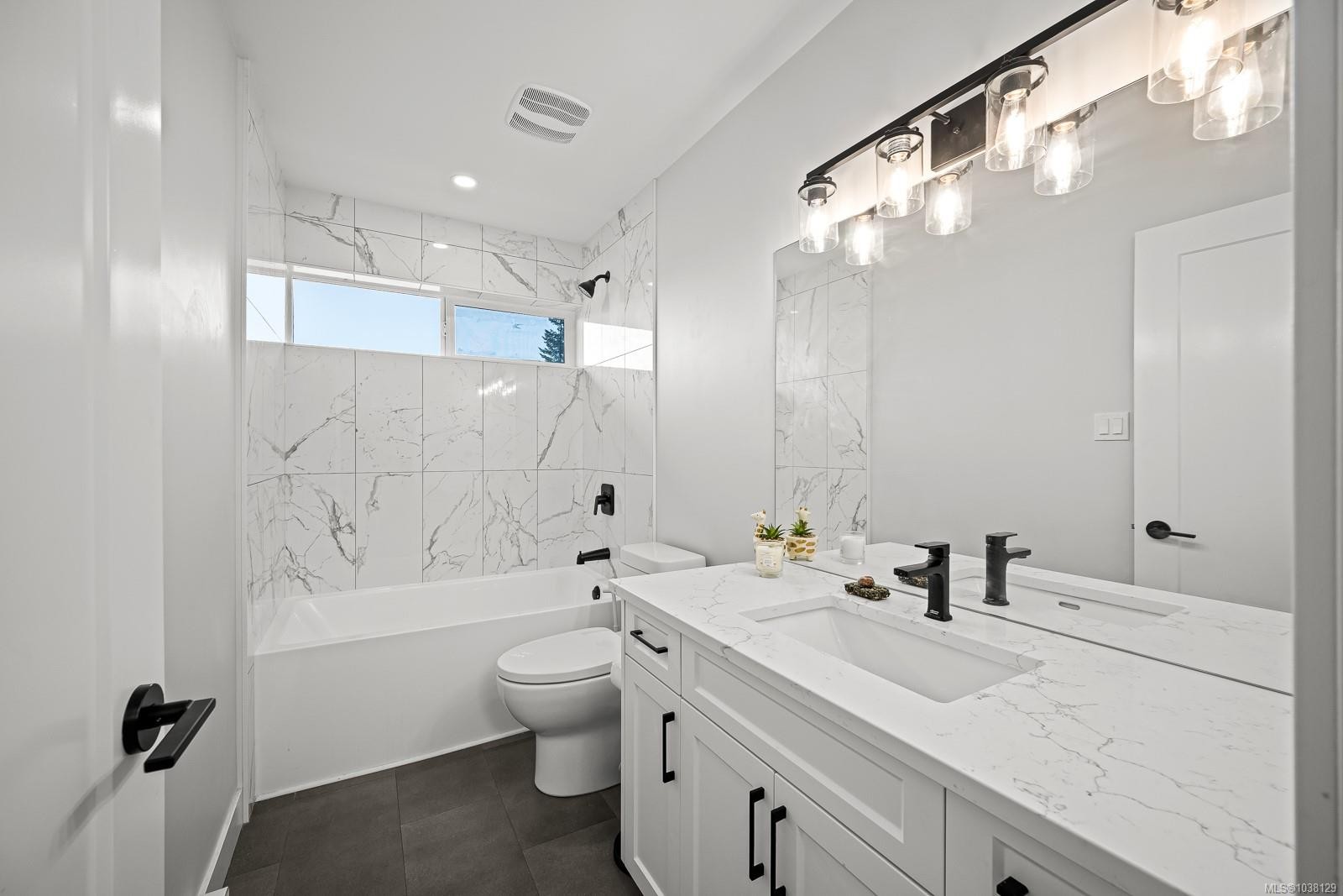 1732 Penfield Rd, Campbell River, BC