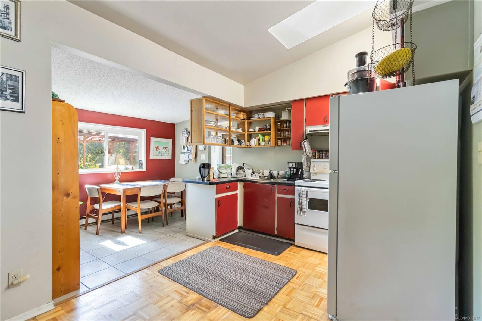 1415 Lang St, Victoria, BC