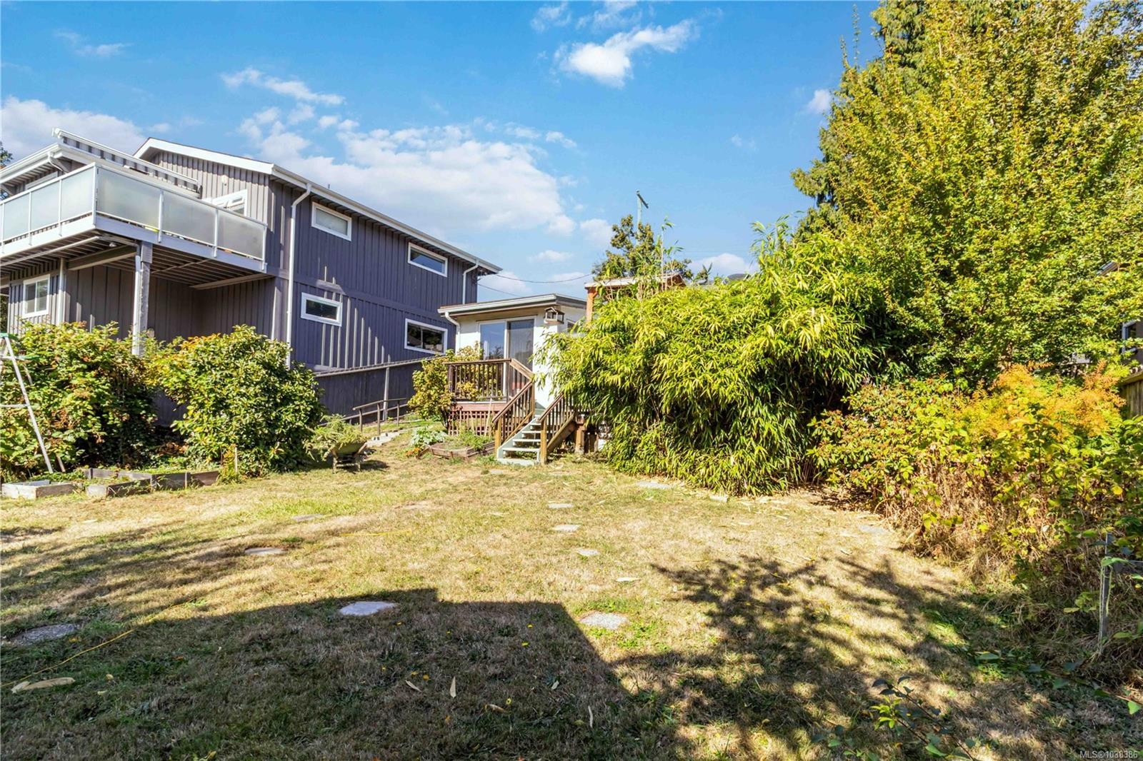 1415 Lang St, Victoria, BC