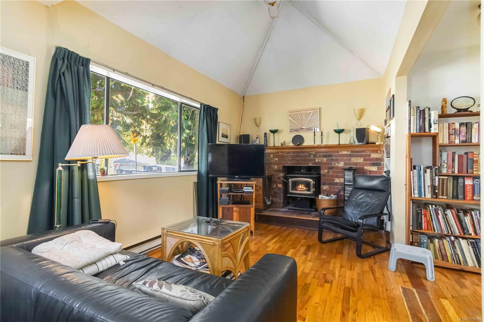 1415 Lang St, Victoria, BC