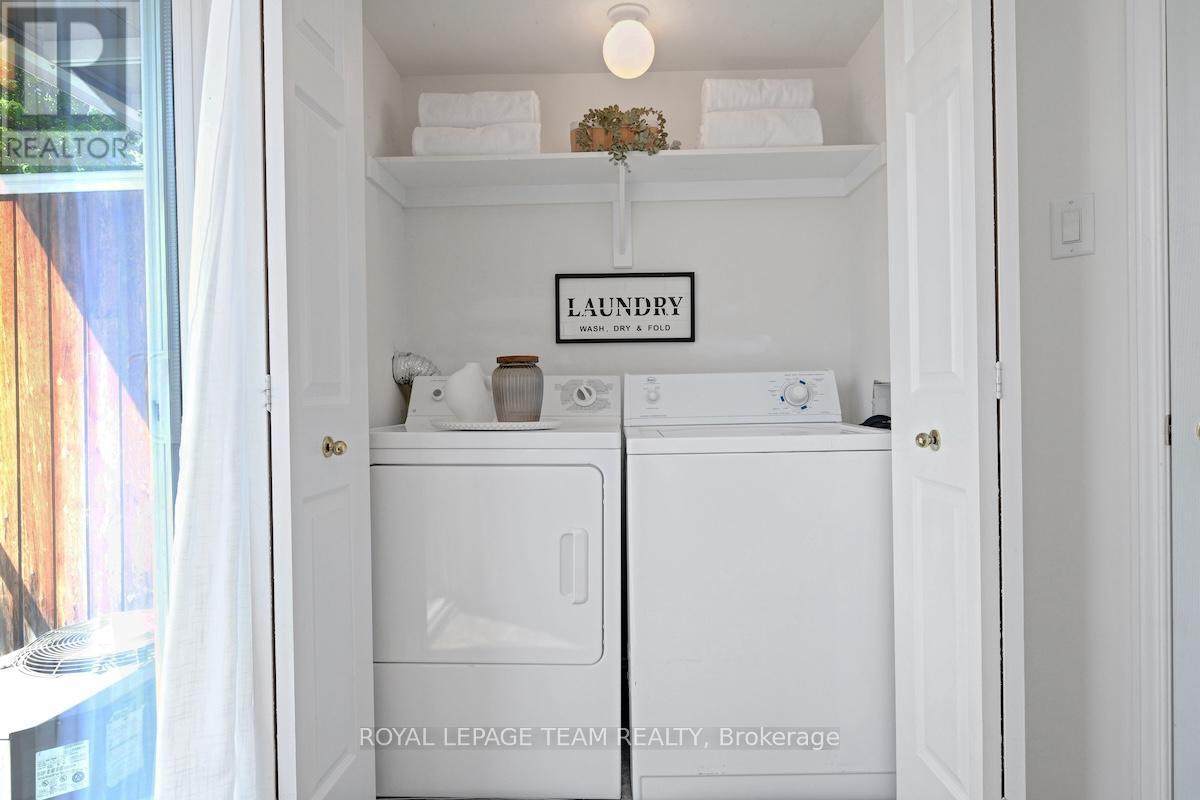 320 Wiffen Private, Ottawa, ON - Photo Showing Laundry Room