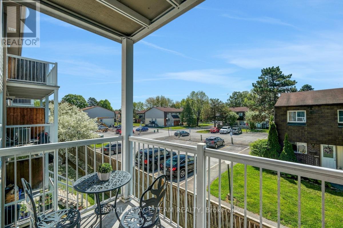 320 Wiffen Private, Ottawa, ON - Outdoor With Exterior
