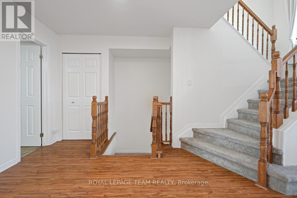 320 Wiffen Private, Ottawa, ON - Indoor Photo Showing Other Room