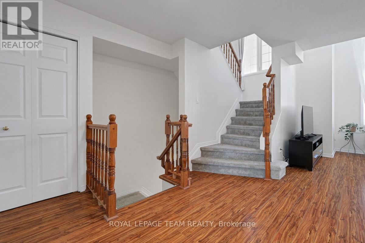 320 Wiffen Private, Ottawa, ON - Indoor Photo Showing Other Room
