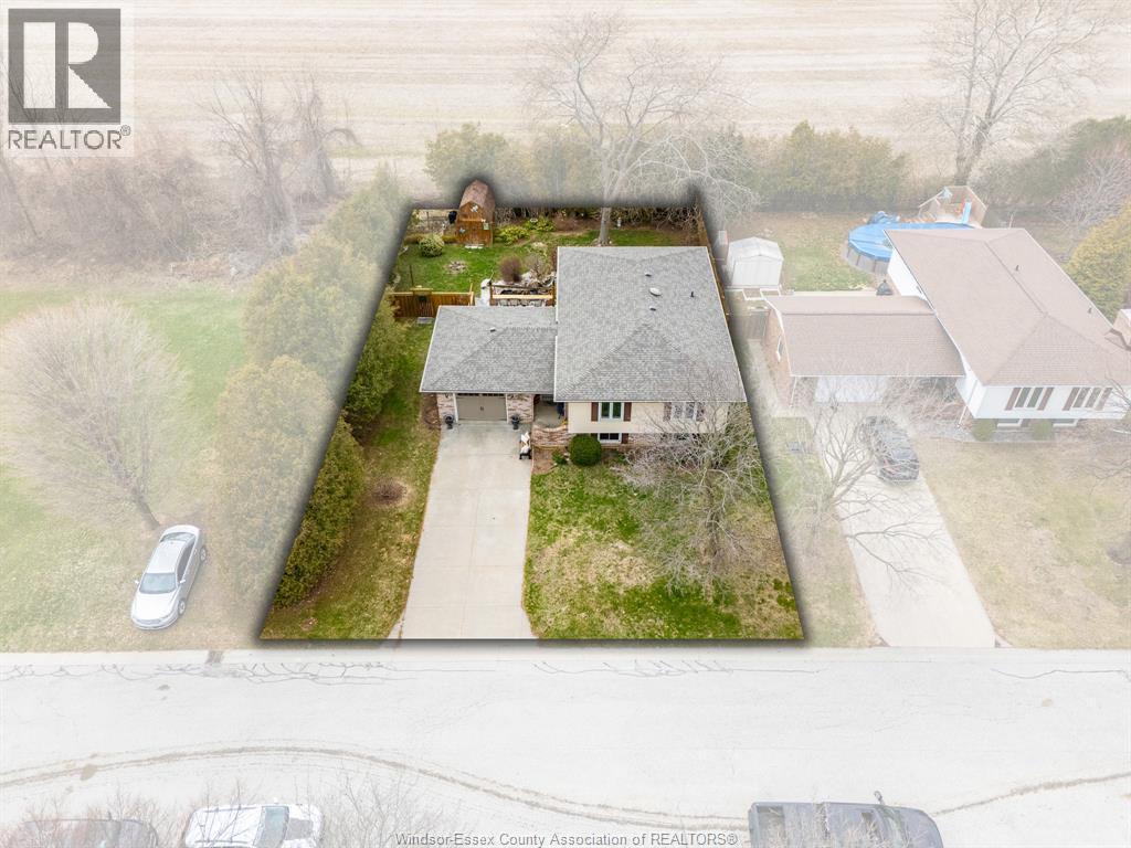 42 William Avenue, Kingsville, ON
