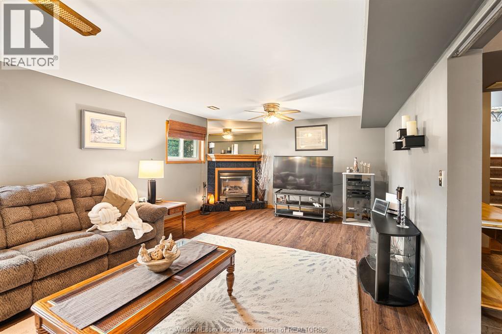 42 William Avenue, Kingsville, ON