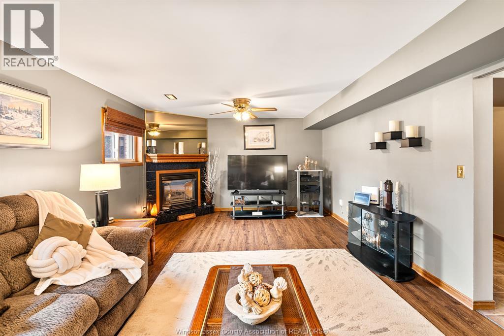 42 William Avenue, Kingsville, ON