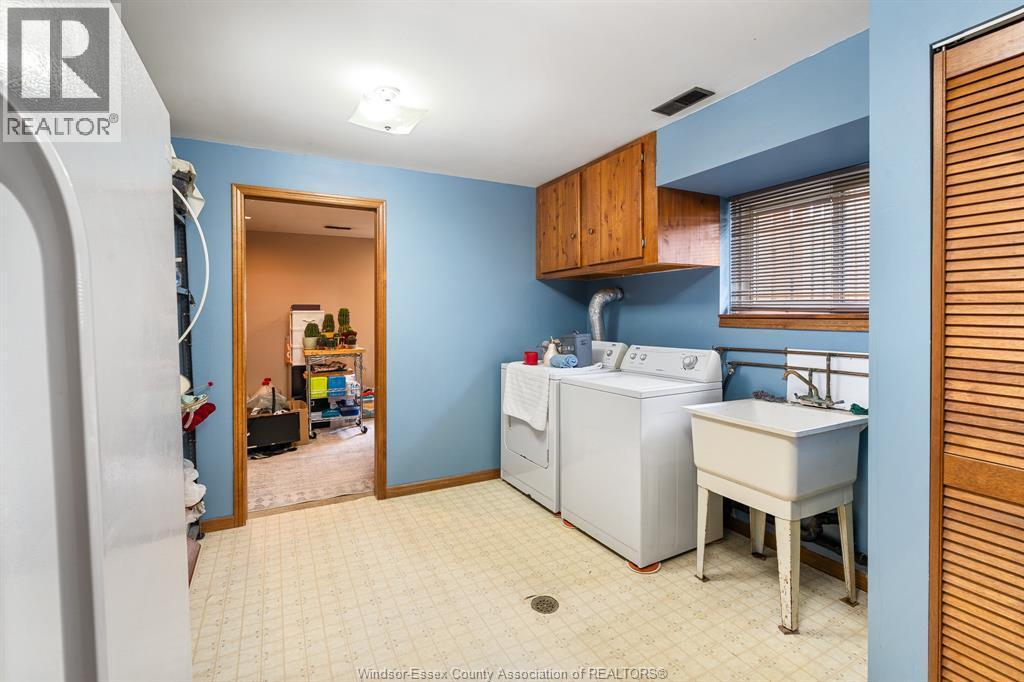 42 William Avenue, Kingsville, ON