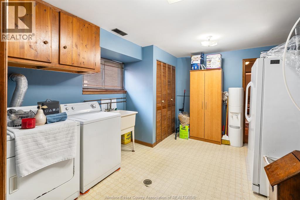 42 William Avenue, Kingsville, ON