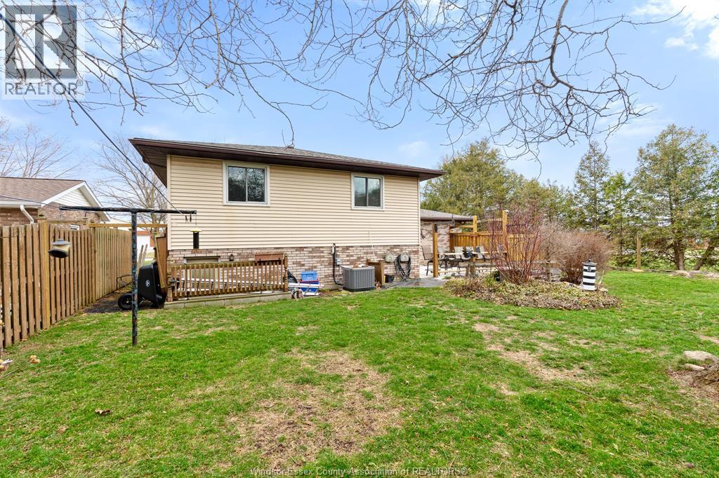 42 William Avenue, Kingsville, ON