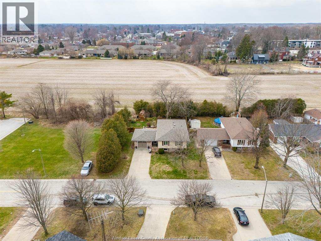 42 William Avenue, Kingsville, ON
