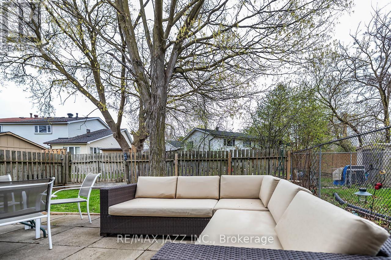 1347 Mary Street N, Oshawa (Samac), ON - Outdoor With Deck Patio Veranda