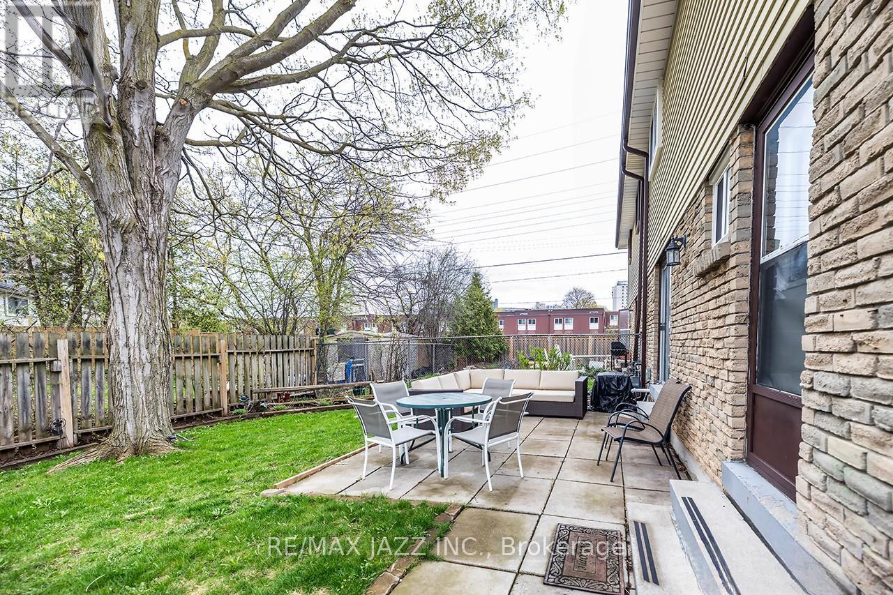 1347 Mary Street N, Oshawa (Samac), ON - Outdoor With Deck Patio Veranda