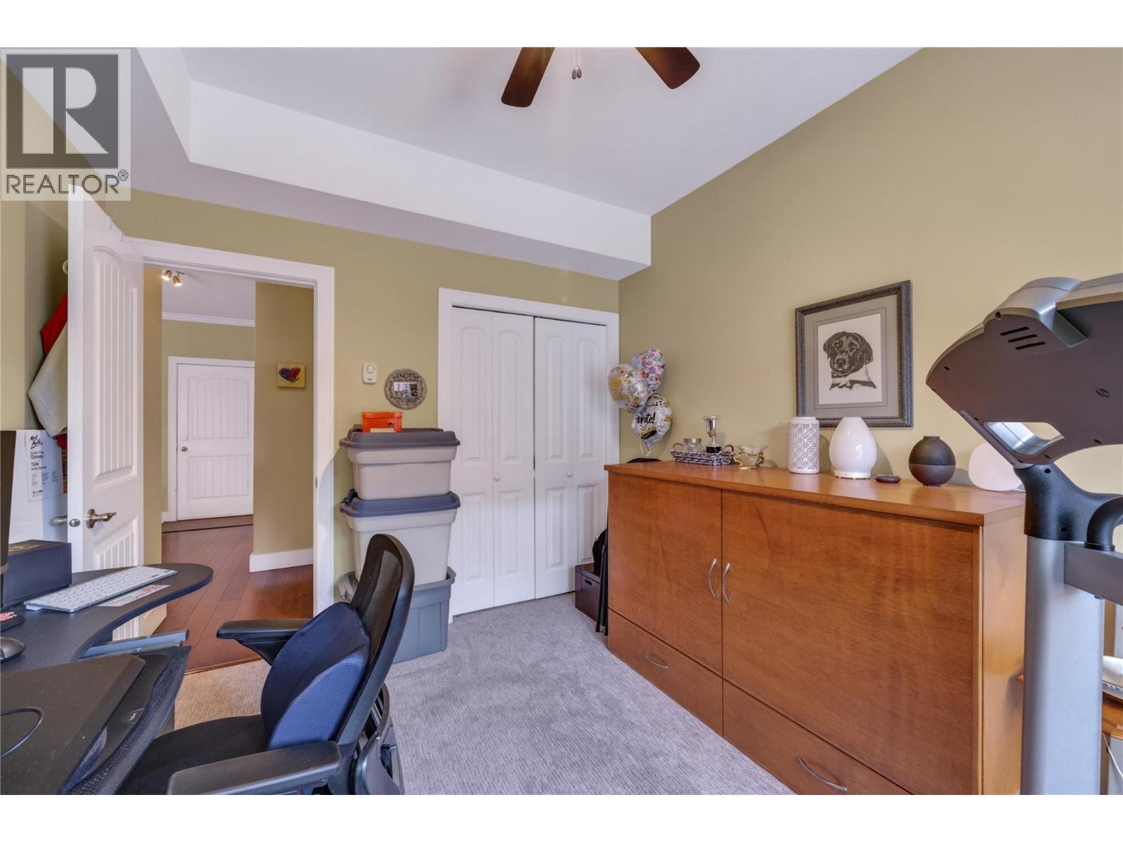 240 Wade Avenue W Avenue Unit# 305, Penticton, BC - Indoor
