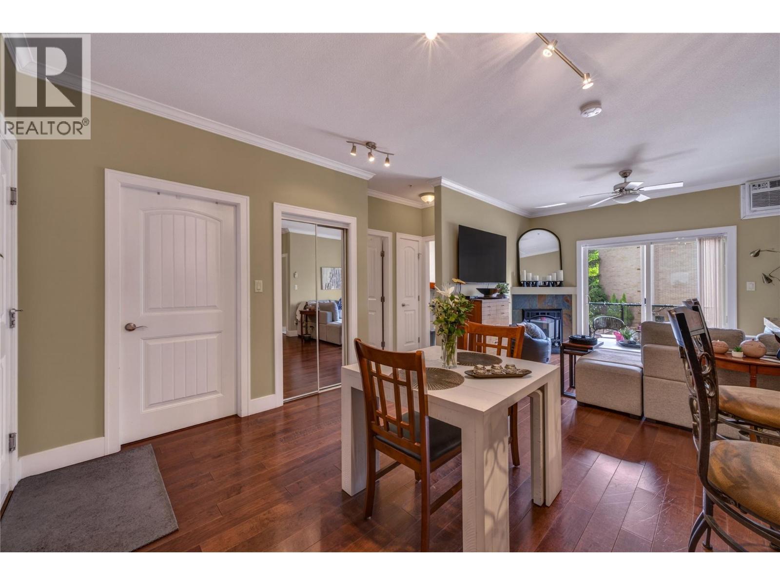 240 Wade Avenue W Avenue Unit# 305, Penticton, BC - Indoor