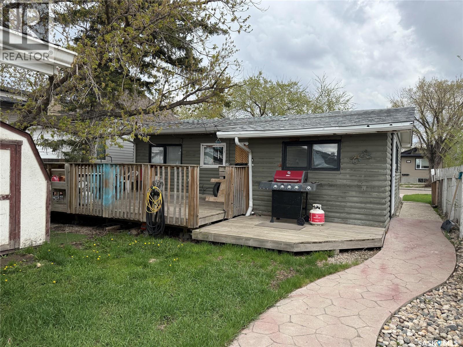 936 Wallace Street, Regina, SK - Outdoor