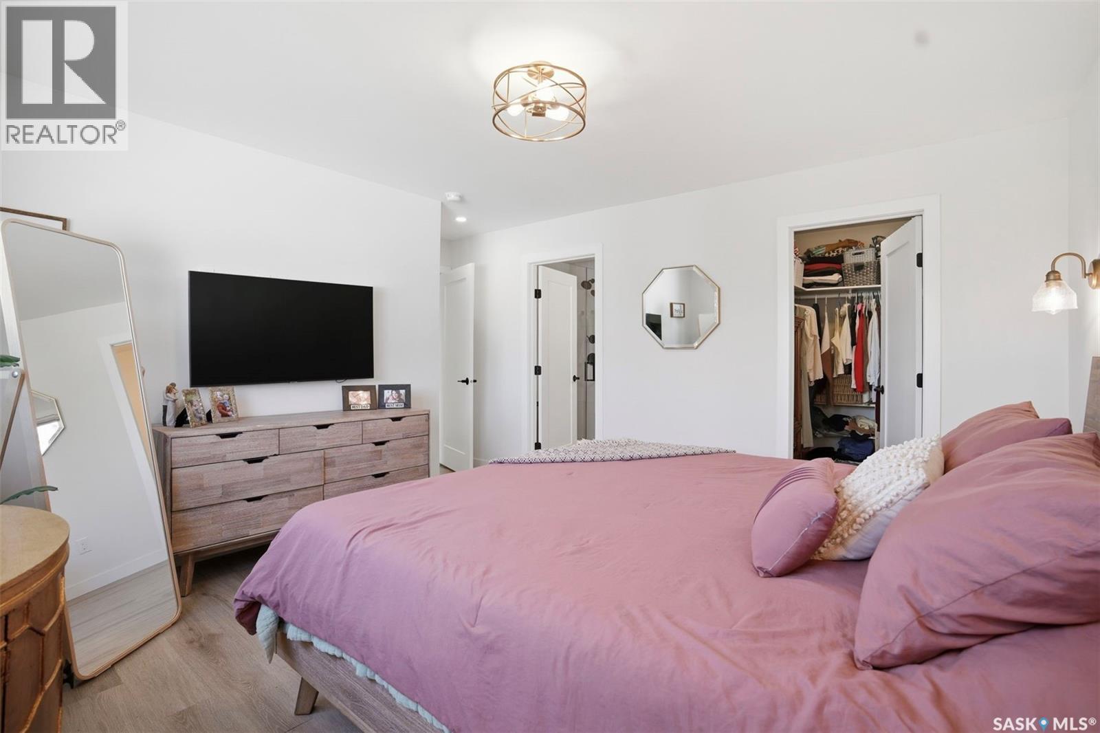 112 8Th Avenue E, Watrous, SK - Indoor Photo Showing Bedroom
