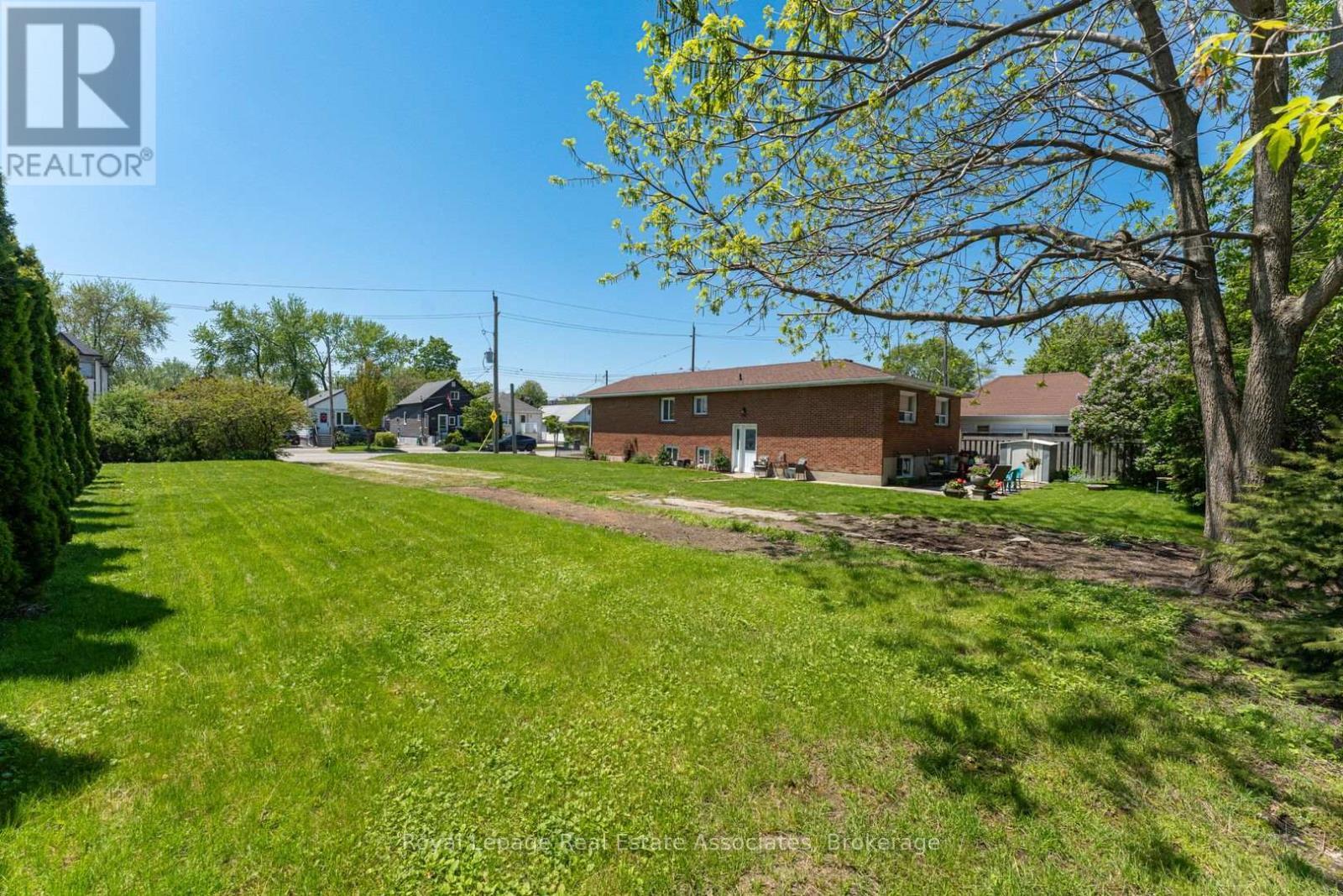 1067 Alexandra Avenue, Mississauga, ON