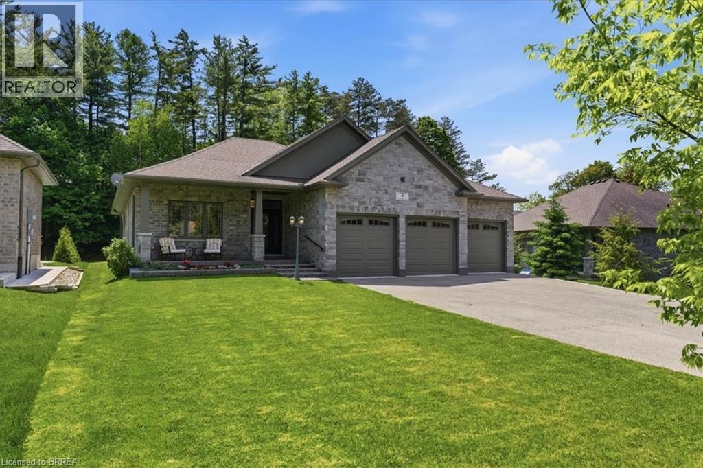 4 Lynndale Road, Simcoe, ON - Outdoor