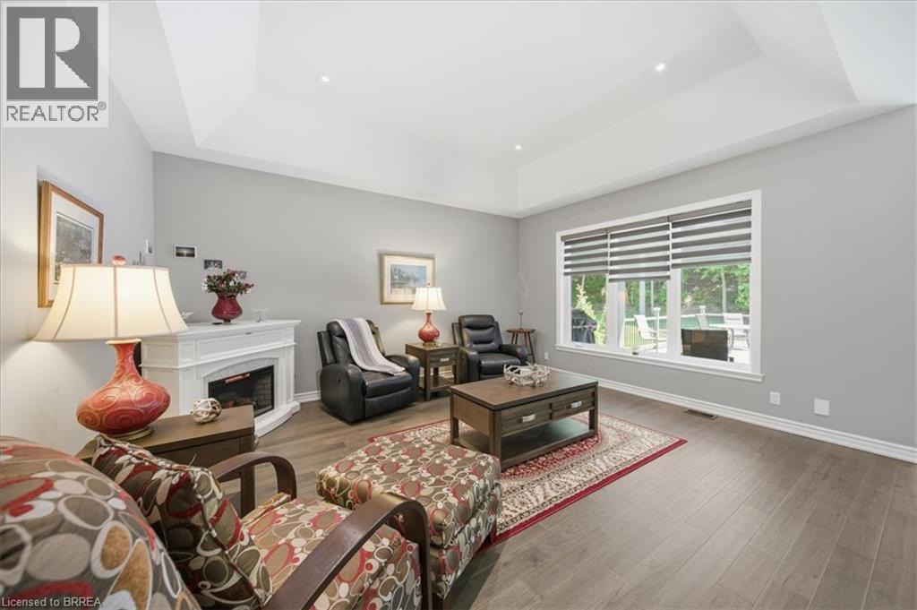 4 Lynndale Road, Simcoe, ON - Indoor Photo Showing Living Room With Fireplace