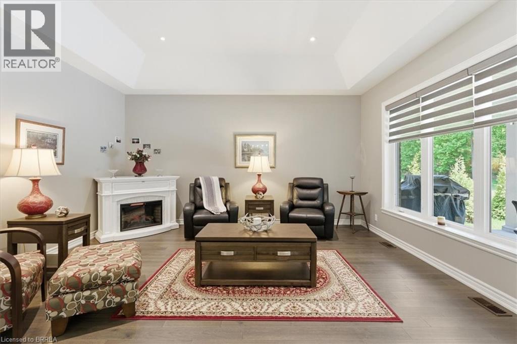 4 Lynndale Road, Simcoe, ON - Indoor Photo Showing Living Room With Fireplace