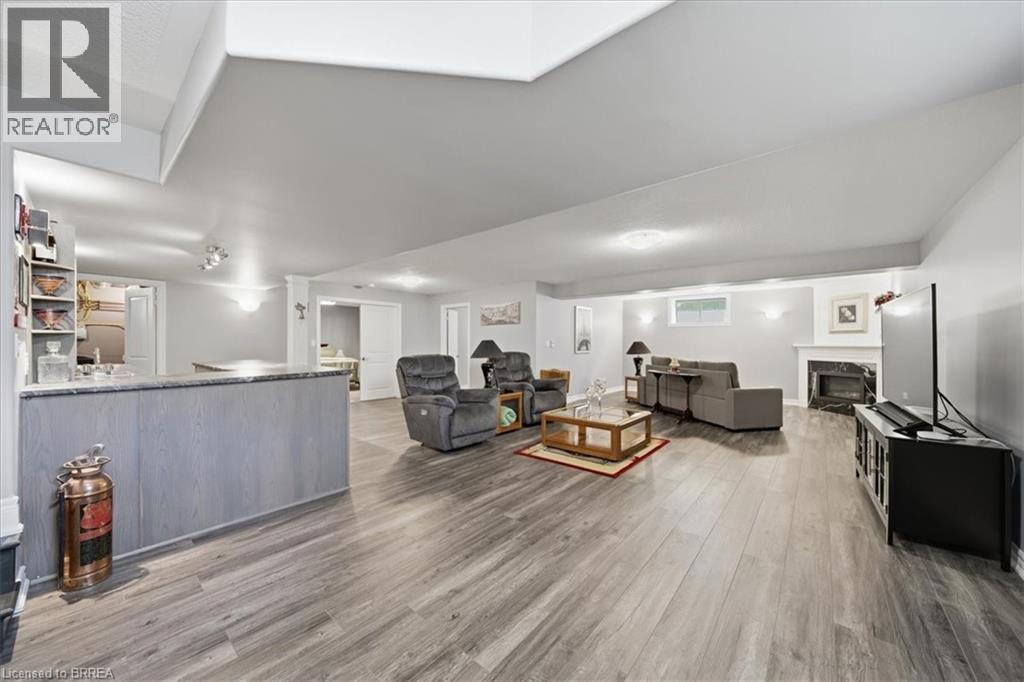 4 Lynndale Road, Simcoe, ON - Indoor