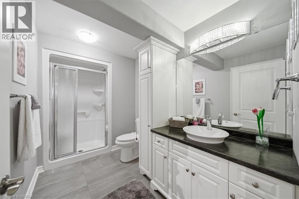 4 Lynndale Road, Simcoe, ON - Indoor Photo Showing Bathroom
