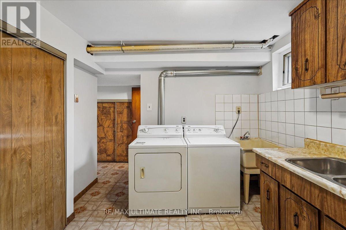 12 Thurodale Avenue, Toronto, ON - Indoor Photo Showing Laundry Room