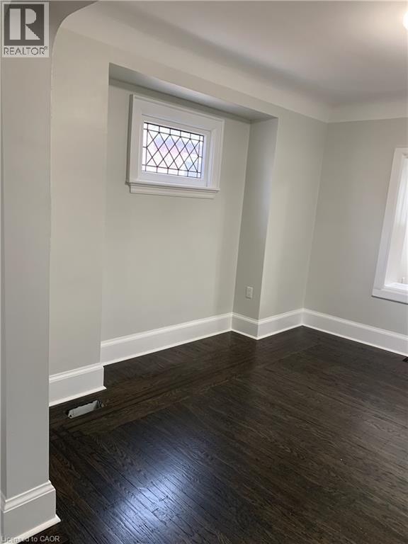 21 Haddon Avenue S, Hamilton, ON