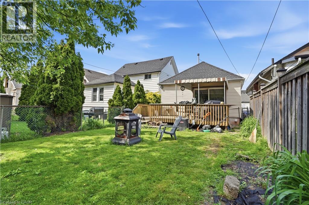 276 Roxborough Avenue, Hamilton, ON - Outdoor With Deck Patio Veranda