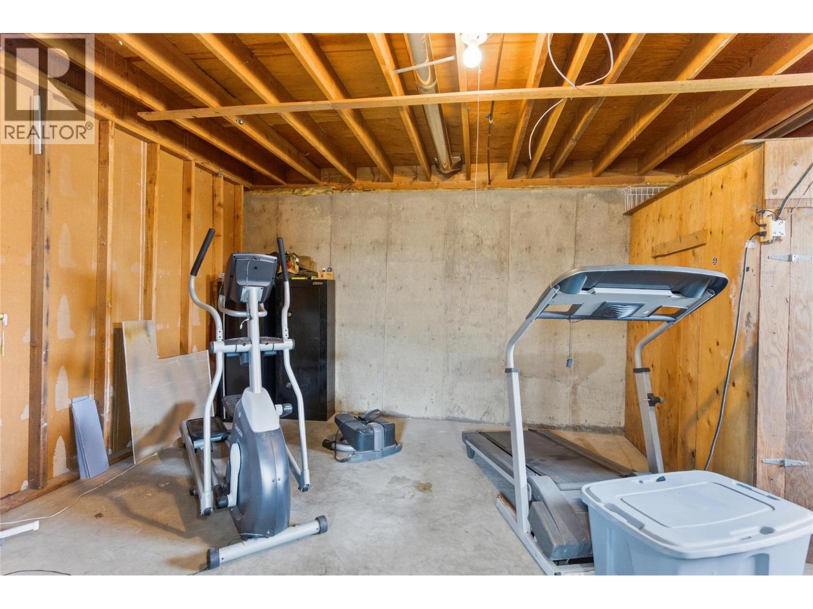 421 Tingley Street, Ashcroft, BC - Indoor Photo Showing Basement