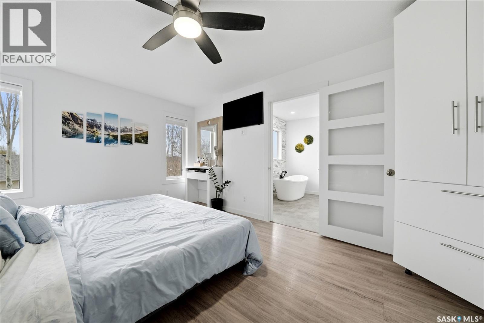 709 Aspen Crescent, Pilot Butte, SK - Indoor Photo Showing Bedroom