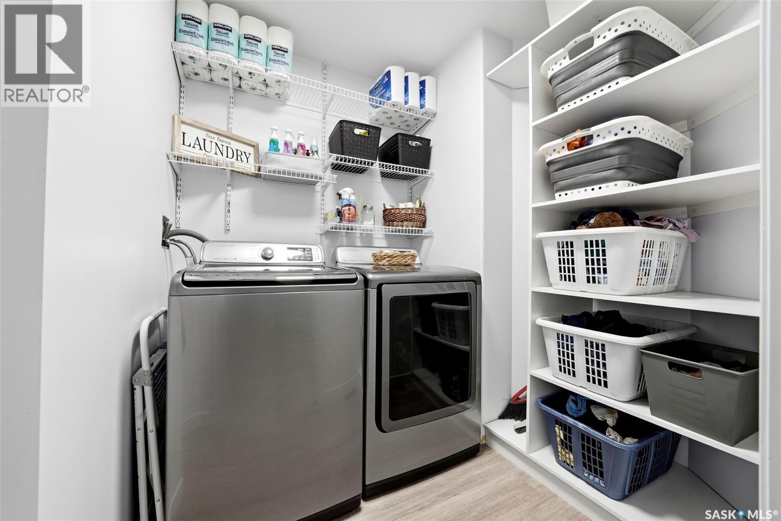 709 Aspen Crescent, Pilot Butte, SK - Indoor Photo Showing Laundry Room