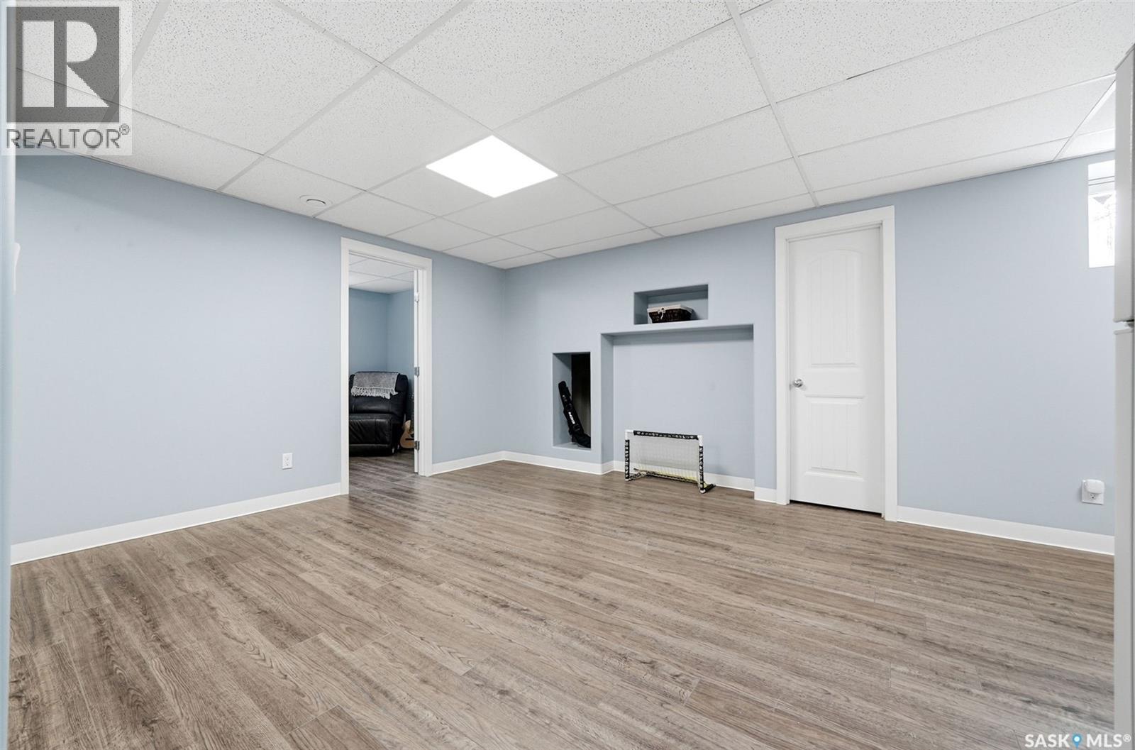 709 Aspen Crescent, Pilot Butte, SK - Indoor Photo Showing Other Room