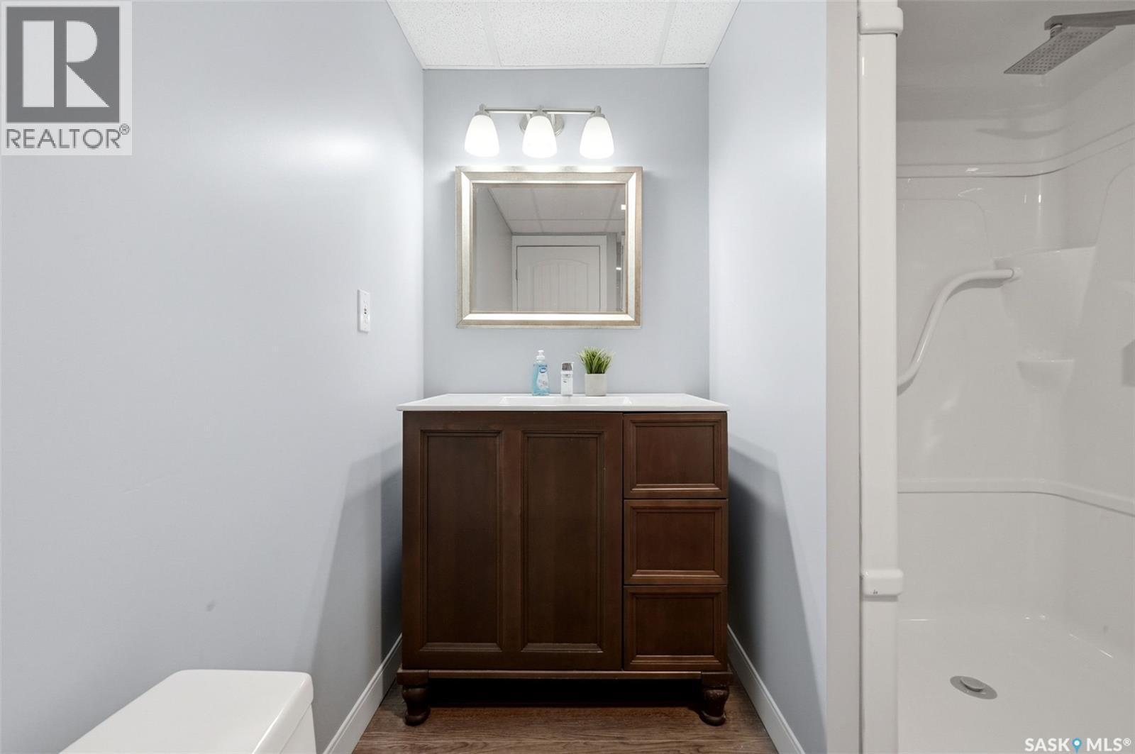 709 Aspen Crescent, Pilot Butte, SK - Indoor Photo Showing Bathroom