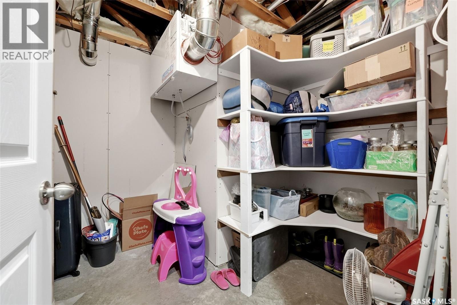 709 Aspen Crescent, Pilot Butte, SK - Indoor
