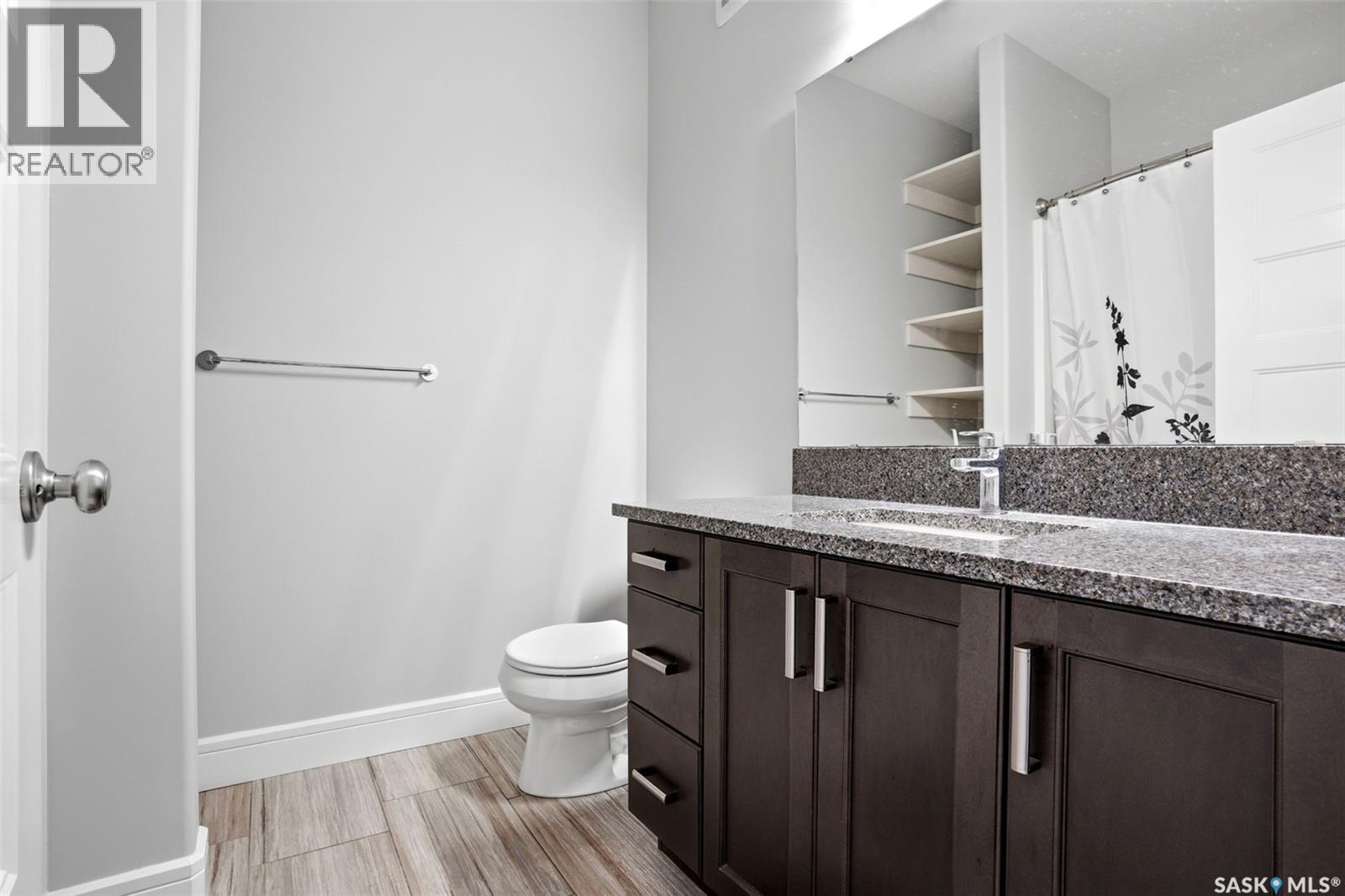 4868 Wright Road, Regina, SK - Indoor Photo Showing Bathroom