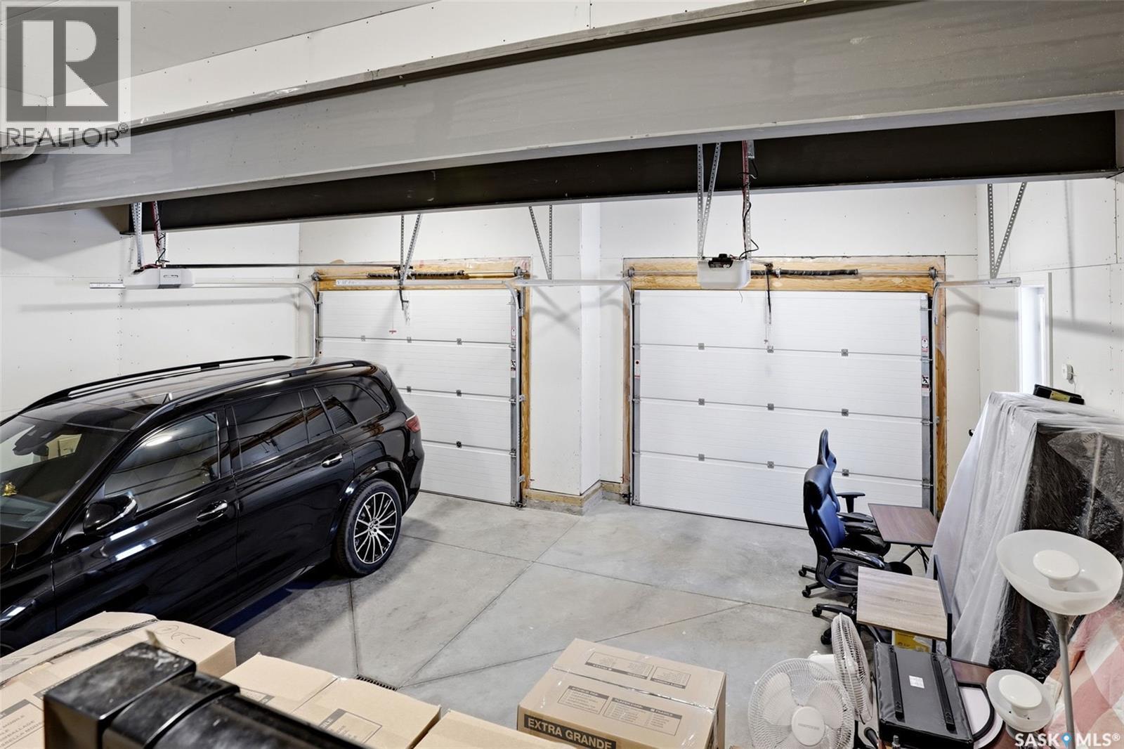 4868 Wright Road, Regina, SK - Indoor Photo Showing Garage