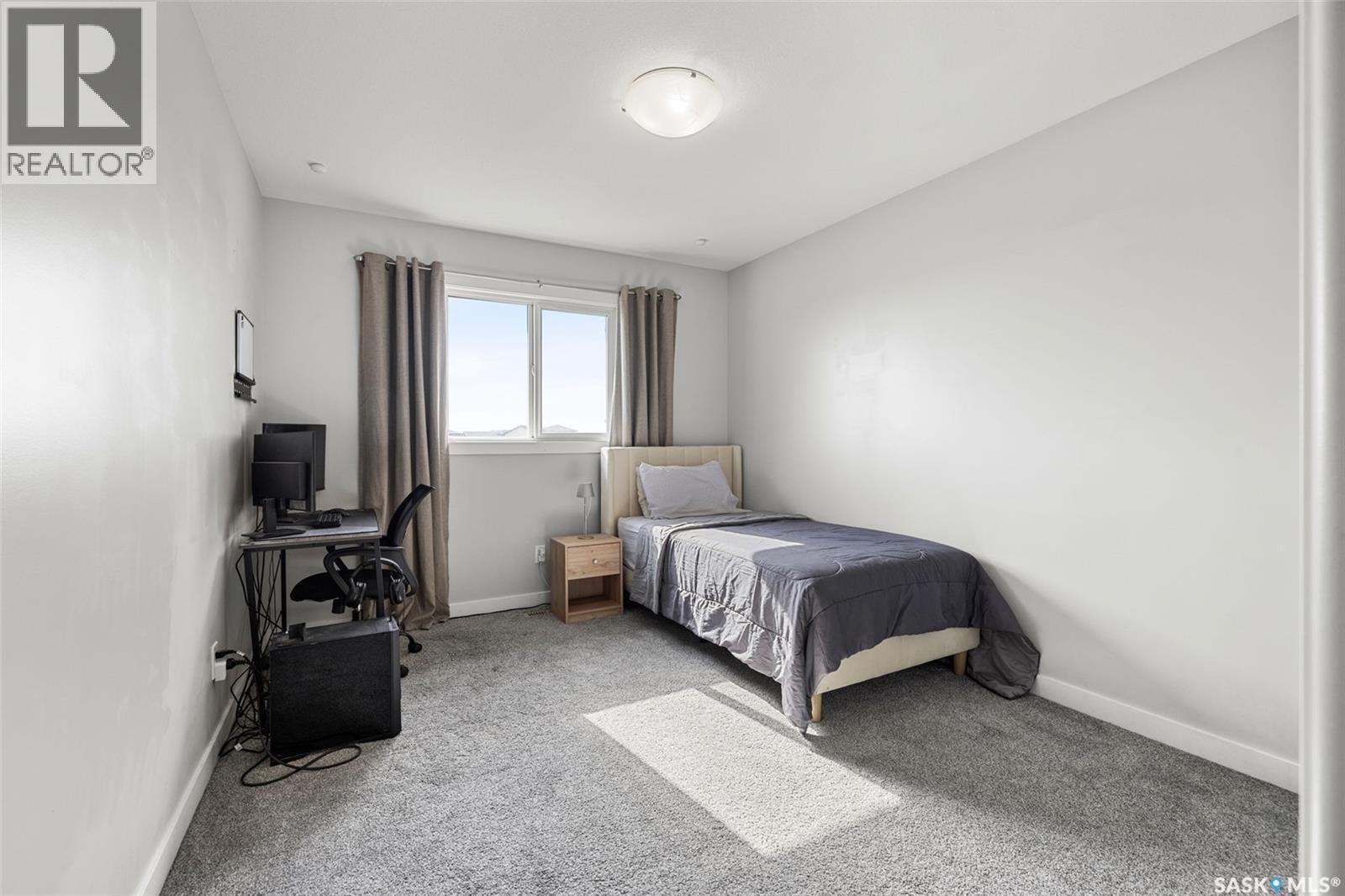 5018 Padwick Road, Regina, SK - Indoor Photo Showing Bedroom