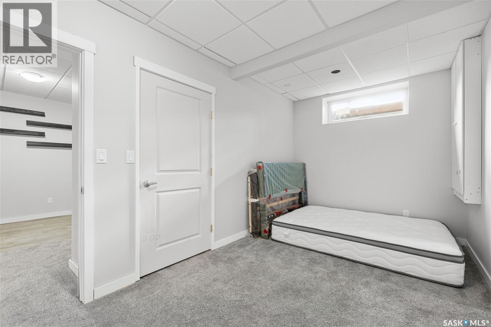 5018 Padwick Road, Regina, SK - Indoor