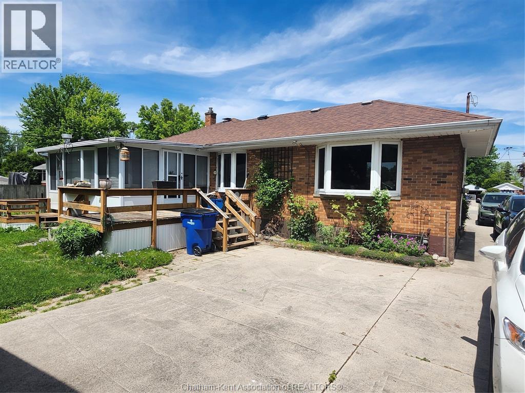 66 Devon Road, Chatham, ON - Outdoor